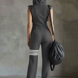 Retro-inspirierter schwarzer ärmelloser Kapuzen-Jumpsuit mit sportlichen Spitzenstreifen