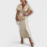 Sable - Maxikleid mit V-Ausschnitt und gekreuztem Satin-Knoten