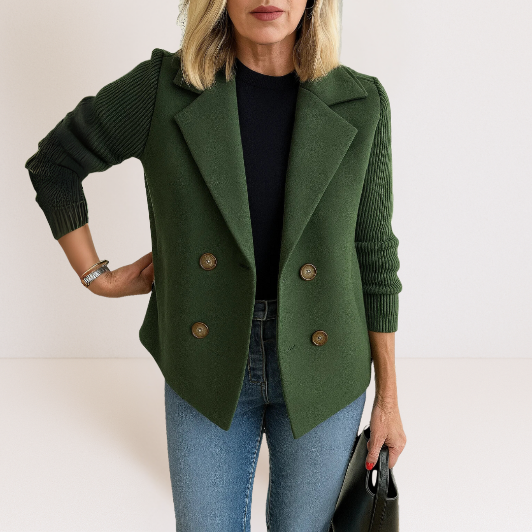 Green everyday blazer with notch lapels and four-button front, ribbed long sleeves