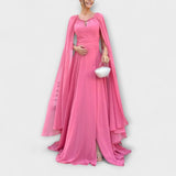 Mabel - Elegante Maxikleider mit Cape und hohem Schlitz