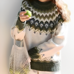 Vintage knit pullover sweater, crew neck, cream and olive fair isle pattern
