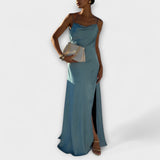 Hallie - Schicke Maxikleid aus Satin mit hohem Schlitz