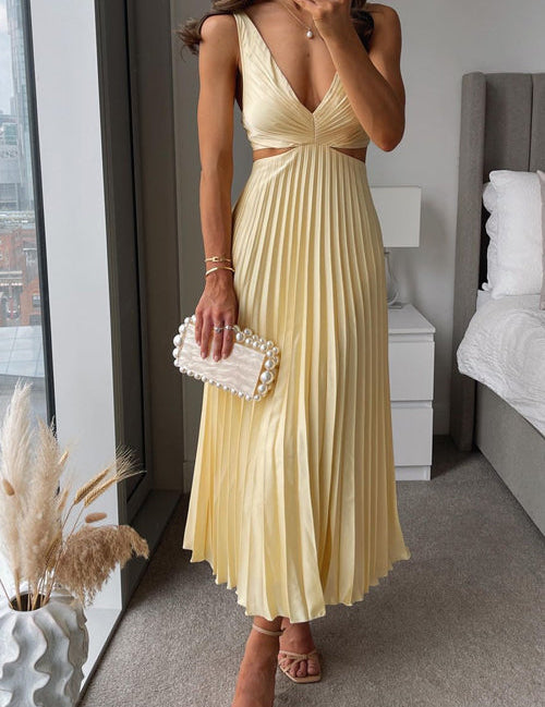 Pleated maxi dress in pale yellow, V-neck sleeveless with ruched waist and mid-calf length