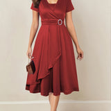 Hilda™ - Elegantes Abendkleid mit Strass-V-Ausschnitt