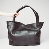 Brynfrid | Klassische Handtasche mit großzügigem Platz
