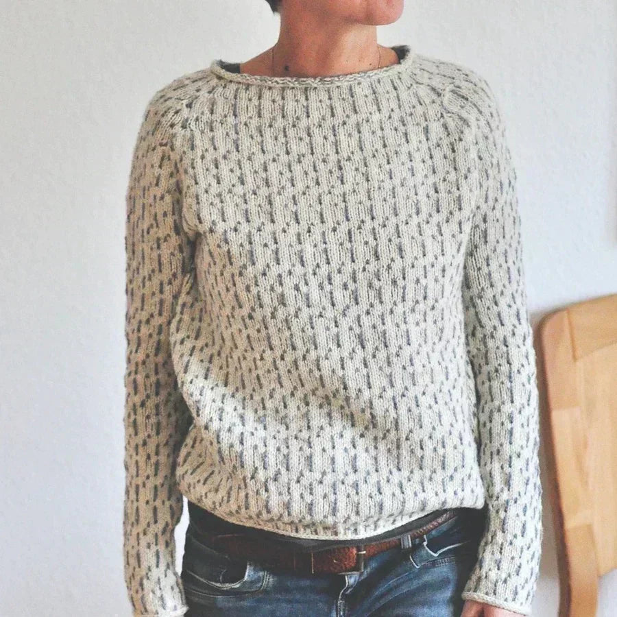 Speckled knit sweater with ribbed crew neck and long sleeves, light gray