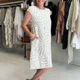 White zebra-print summer dress, round neckline and short sleeves, knee length