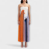 Sommer - Elegantes Kleid mit Farbblockierung und trendigen Fransen