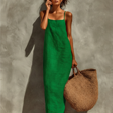 Rotes Damenkleid mit Spaghettiträgern und eckigem Ausschnitt, zeitloser Boho-Resort-Stil