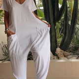 Yelena™ - Lässiger V-Ausschnitt Einfarbiger Jumpsuit