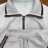 Vintage-inspirierter grauer und weißer Halbzip-Sweatshirt mit weitem Hosen-Set