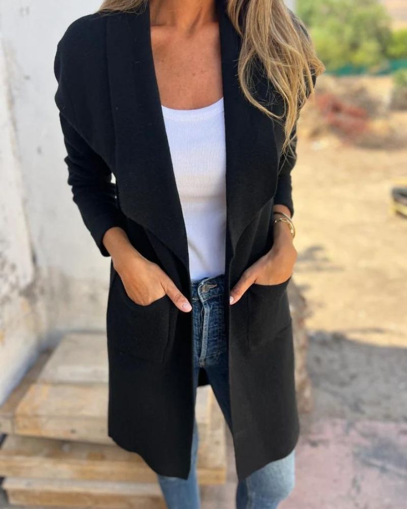 Long open-front revers cardigan in black knit, relaxed drape and side pockets