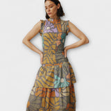Mehrfarbiges botanisches Midi-Kleid