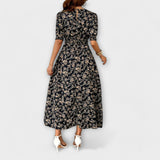 Amelia - Kleid mit Rundhalsausschnitt und floralem Muster