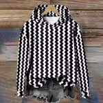 Hoodie with black and white zigzag stripes, oversized hood, long sleeves, cropped hem