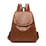 Kristlaug | Eleganter und leichter Rucksack in zartem Weißton
