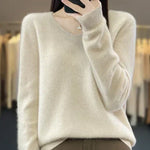 Soft knit pullover sweater in cream white, long sleeves, V-neckline