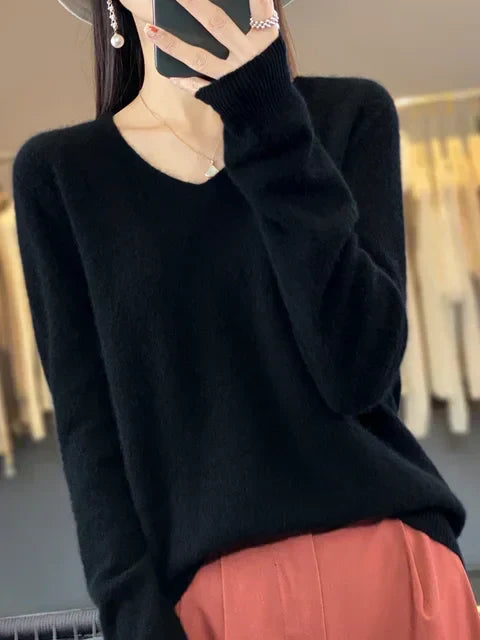 Soft knit pullover sweater in black, long sleeves, V-neckline