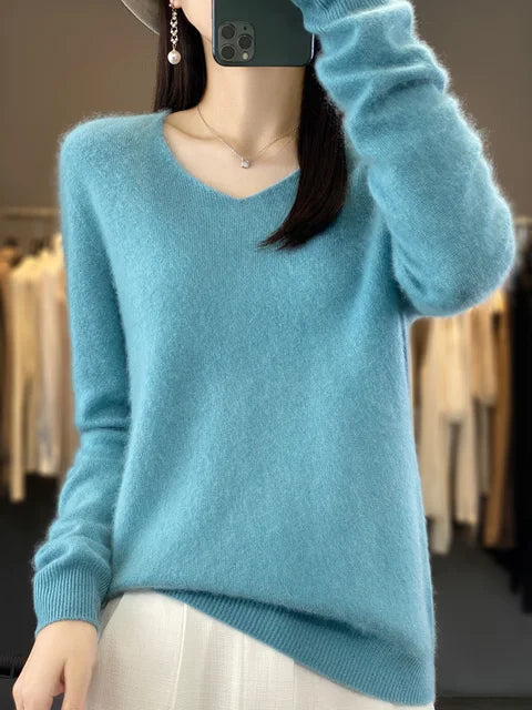 Soft knit sweater in light blue, long sleeves, V-neckline