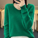 Soft knit pullover sweater in emerald green, long sleeves, V-neckline