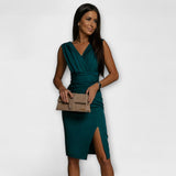 Desi - Kleid mit V-Ausschnitt und Schlitz