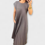 Zairelle – Elegantes Plissiertes Kleid