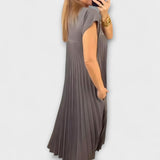 Zairelle – Elegantes Plissiertes Kleid