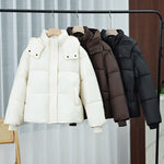 Women’s short quilted jacket with removable collar padding, offwhite and black