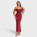 Ione - Figurbetontes Kleid mit schulterfreien und Raffung