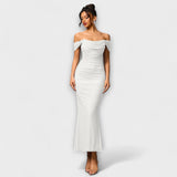 Ione - Figurbetontes Kleid mit schulterfreien und Raffung