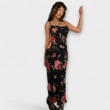 Kurzes Bodycon-Kleid mit floralem Muster und Trägern