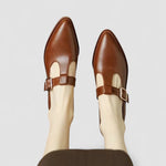 Orthopedic Mary Jane shoes, brown upper with buckled instep strap and cushioned lining