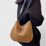 Kathy | Elegante Schultertasche mit verstellbaren Trägern