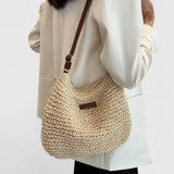 Kathy | Elegante Schultertasche mit verstellbaren Trägern
