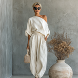Lisa | Gemütliches Off-Shoulder-Top mit tapered Hosen Ensemble