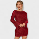 Glitzerndes, trägerloses Kleid mit langen Ärmeln