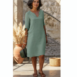 Lola - Lässiges V-Ausschnitt-Kleid