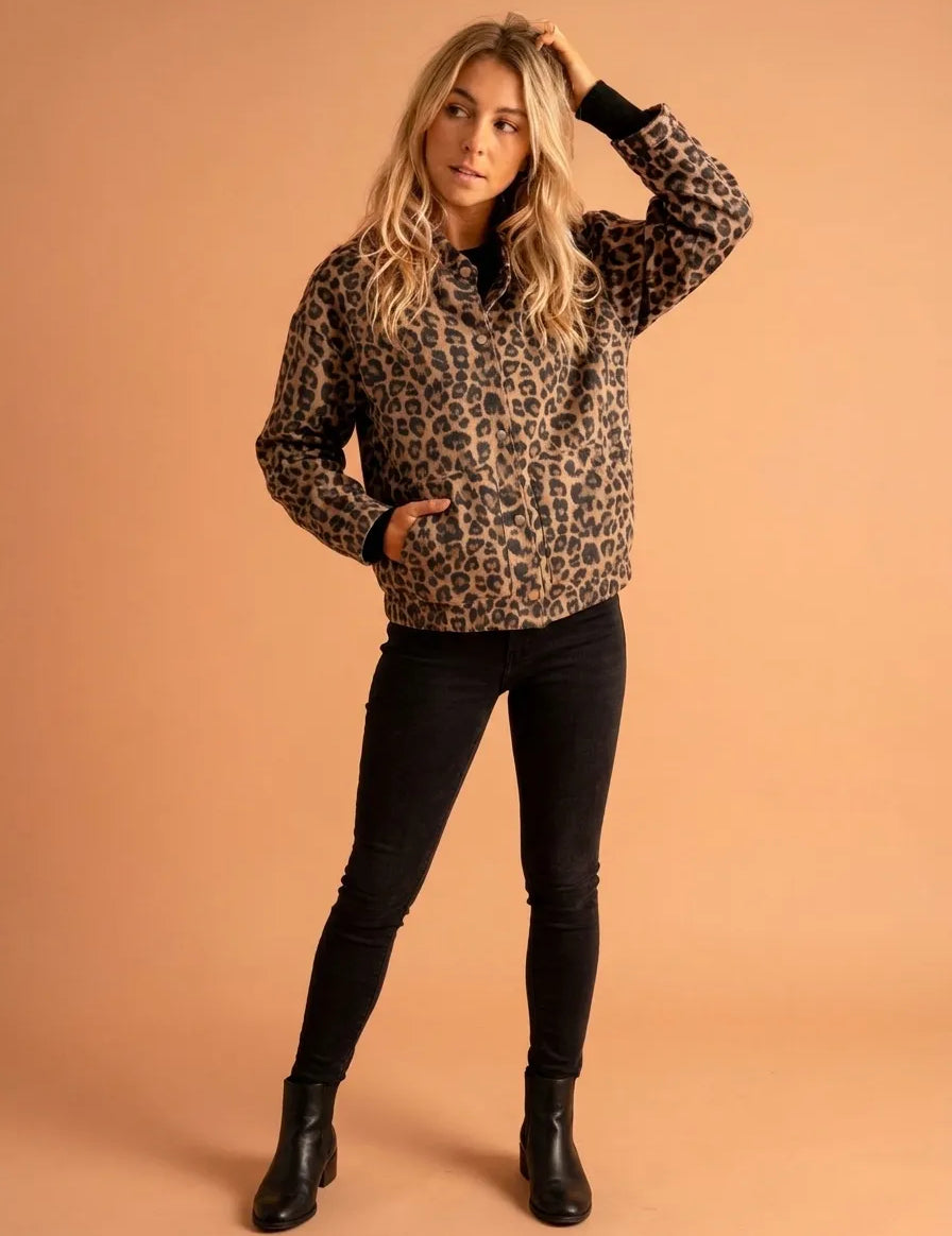 Leopard-print zip-up jacket with ribbed cuffs and hem, full front zipper