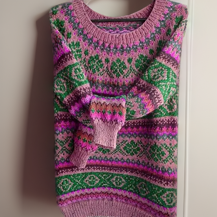 Clari loose-knit sweater, multicolor fair-isle pattern in magenta and green