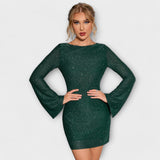 Glitzerndes, trägerloses Kleid mit langen Ärmeln